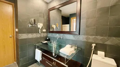 Pacific Place Serviced Apartment – Photos 2